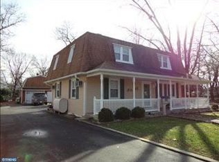 6 County Ave, Maple Shade, NJ 08052