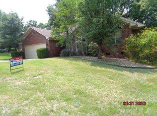 4 Buckthorn Dr, Little Rock, AR 72211