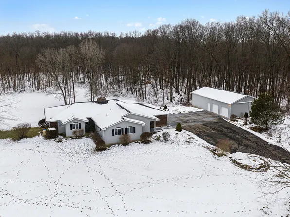 9355 W Rs Ave, Schoolcraft, MI 49087