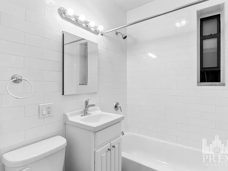147 E 30th St #2C — Photo 6