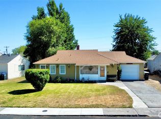 207 W Loop Dr, Moses Lake, WA 98837