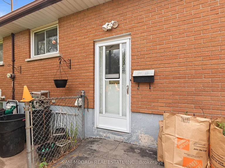 3456 Rexway Dr #UPPER — Photo 13