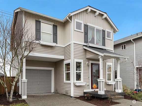 3rd image of 1118 81st Drive SE