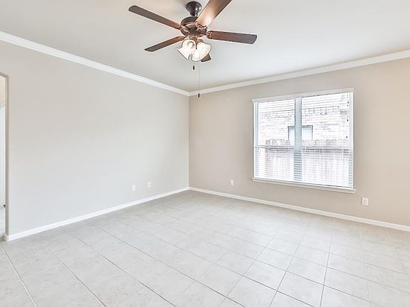 4th image of 10215 Red Tamarack Ln