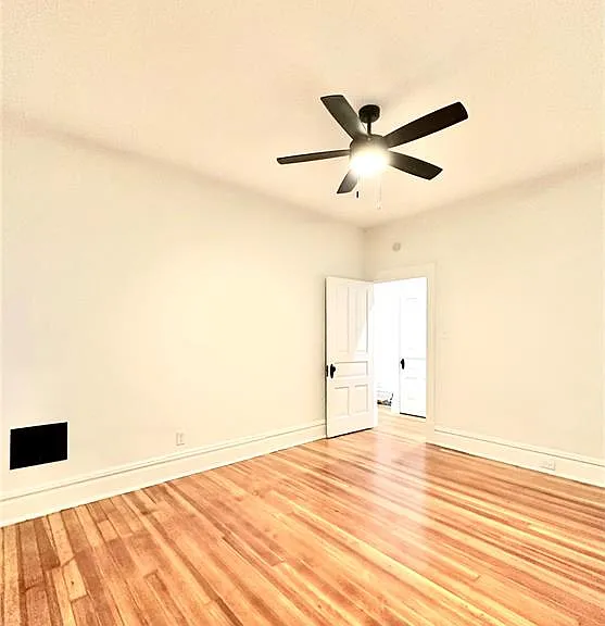 2819A Magnolia Ave — Photo 9
