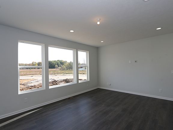 5th image of 1894 Nightingale Dr
