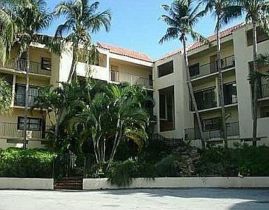 2nd image of 4000 NE 168th St APT 101