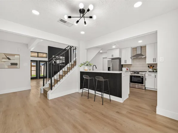 24102 Shin Oak Dr, Huffman, TX 77336