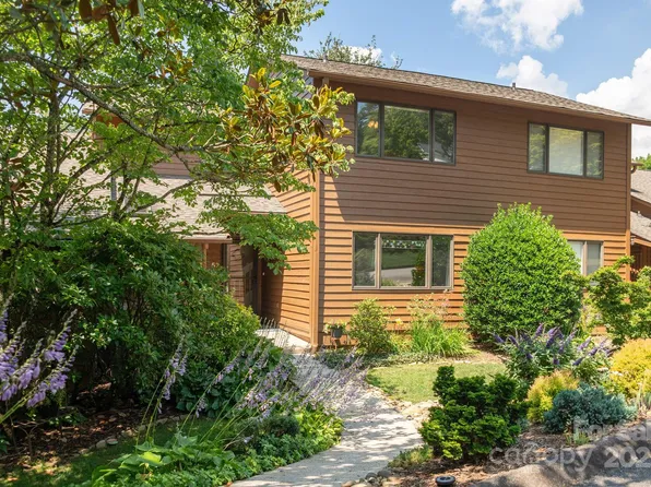 52 Quail Run Cir, Brevard, NC 28712