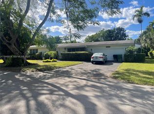 10700 SW 72nd Ct, Pinecrest, FL 33156