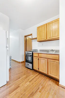 Rented by BH Brokerage Group | media 30