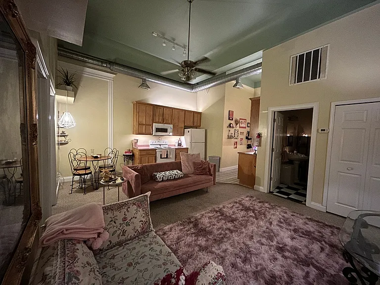 116 1/2 N Walnut St — Photo 11