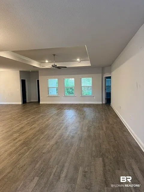 4 bed, 3.0 bath, 2196 sqft, $2,500 — Photo 4