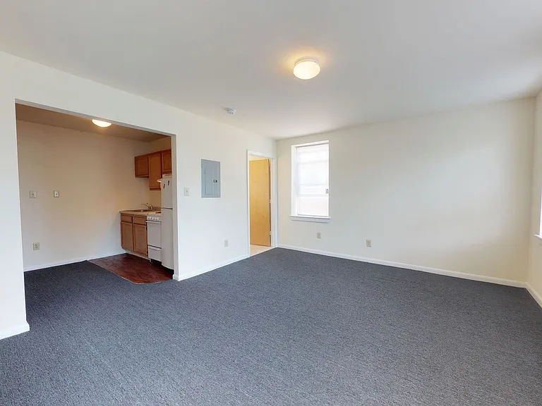 Marlton Manor Apartments — Photo 9