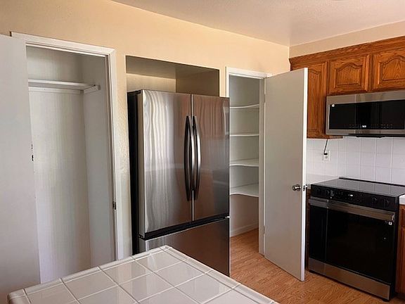 3rd image of 116 Avenida Espana