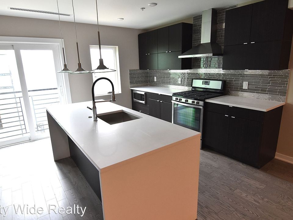 1st image of 958 Shackamaxon St #958