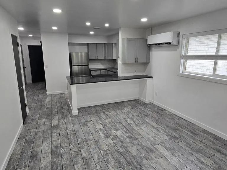 282 N Wall St E #1 — Photo 6