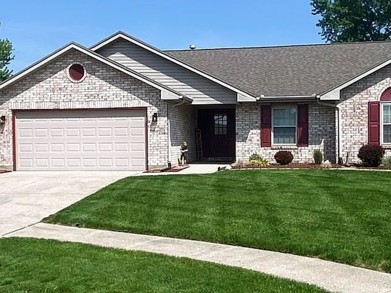 8970 Curry Ln — Photo 1