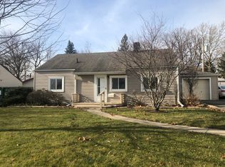 1820 Plum St, Peru, IL 61354