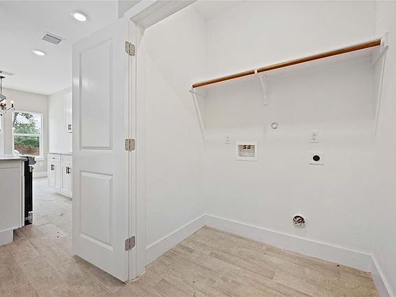 3rd image of 4518 Newberry St Unit A