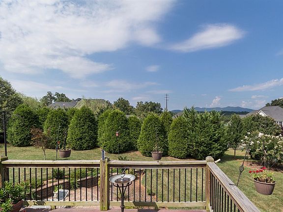 3rd image of 103 McKenna Cir