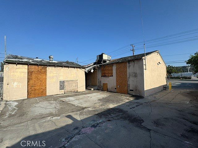 2nd image of 15937 Amar Rd