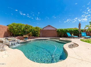913 E Blackhawk Dr, Phoenix, AZ 85024