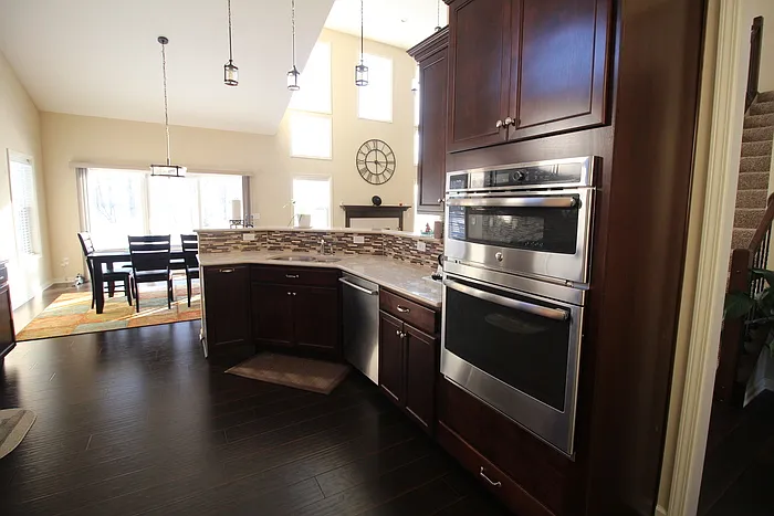 1166 Lenox Ct — Photo 13