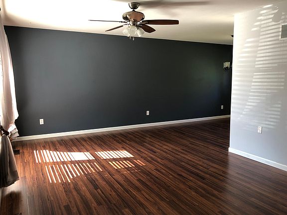 5th image of 312 Village Creek Dr