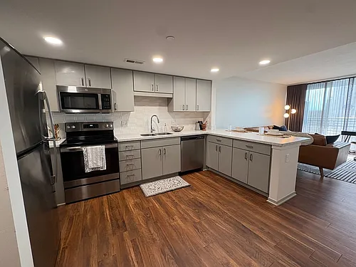 Floor plan 806