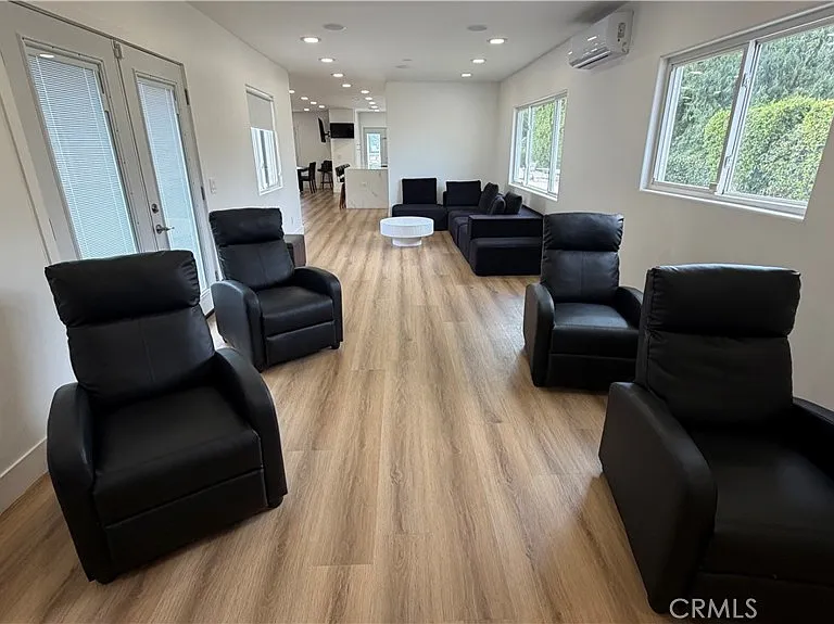 5855 Shirley Ave — Photo 12