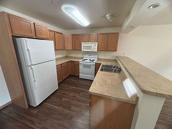 5th image of 2125 McComb Rd APT 300