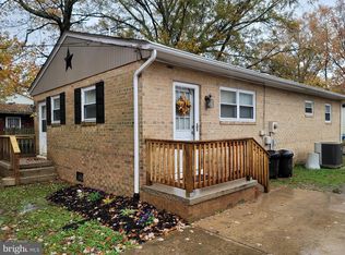 326 7th St, Colonial Beach, VA 22443