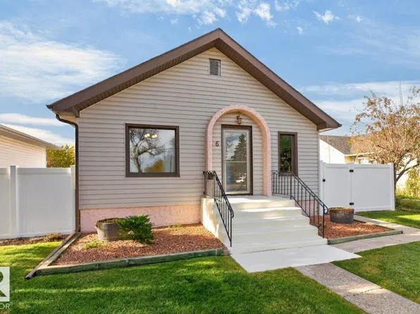 6 Mont Clare Pl, Saint Albert, AB T8N 1K9