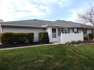 4487 Greystone Village Dr, Columbus, OH 43228