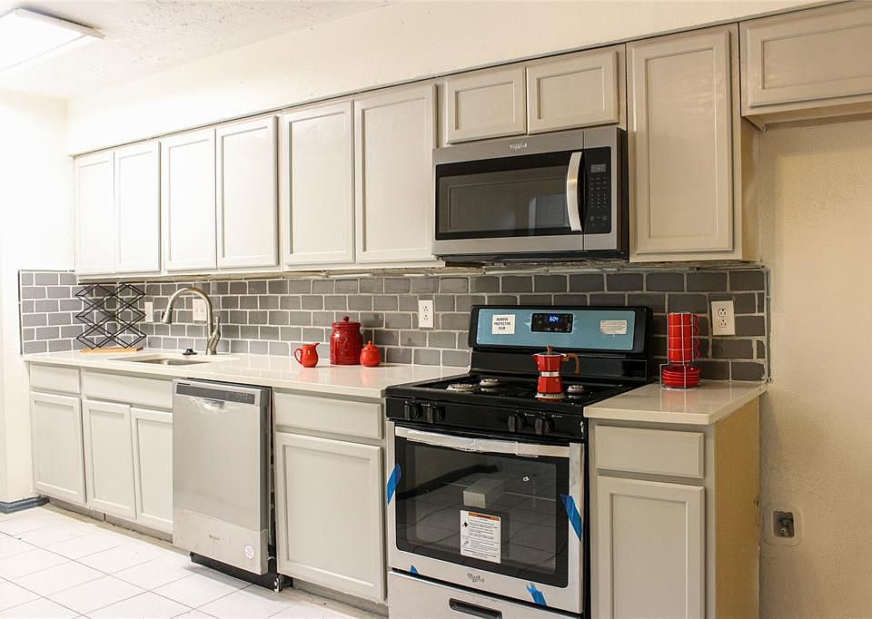 1st image of 3606 Oakhall Dr