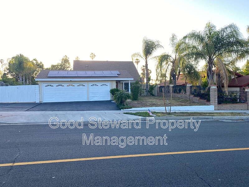 1st image of 1604 Avenida Del Vis