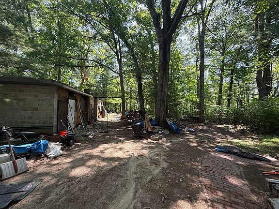 4th image of 463 S Bolton Rd