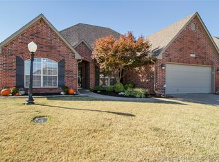10220 N 141st East Ct, Owasso, OK 74055