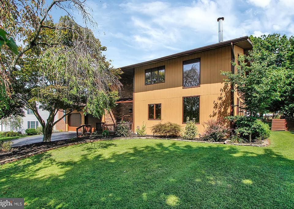 1st image of 2631 Oberlin Dr
