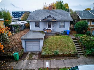 1204 SE Center St, Portland, OR 97202
