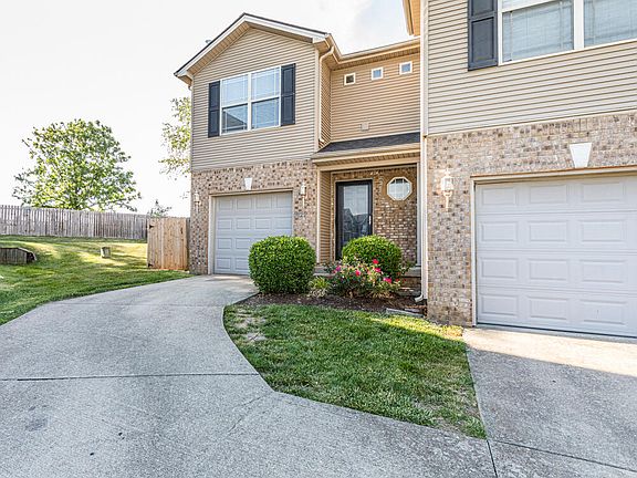 2nd image of 3127 Daly Pl