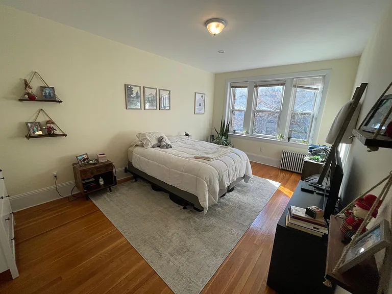 11-14 Englewood ave — Photo 14