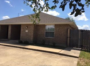 3728 Oldenburg Ln, College Station, TX 77845