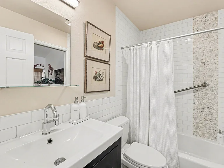 3023 3rd St #1 — Photo 8
