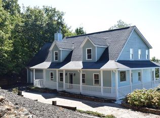 136 Wrens Ridge Cir, Dahlonega, GA 30533