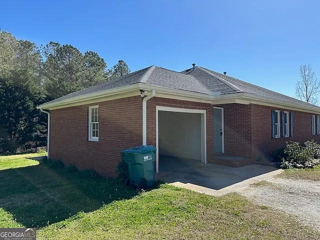 3 bed, 2.0 bath, 1412 sqft, $1,350 — Photo 2
