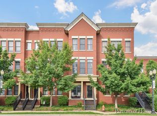161 S Grove Ave #107B, Elgin, IL 60120