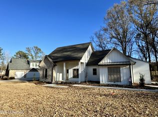 200 Cedar Hill Way, Clinton, MS 39056