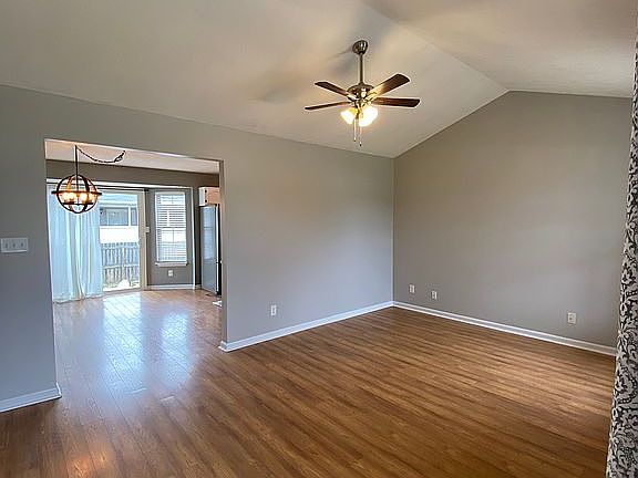 5th image of 336 Dogwood Trl
